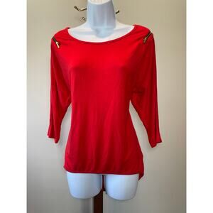 Bebe Red Top Gold‑Zipper Detail Handkerchief‑Hem